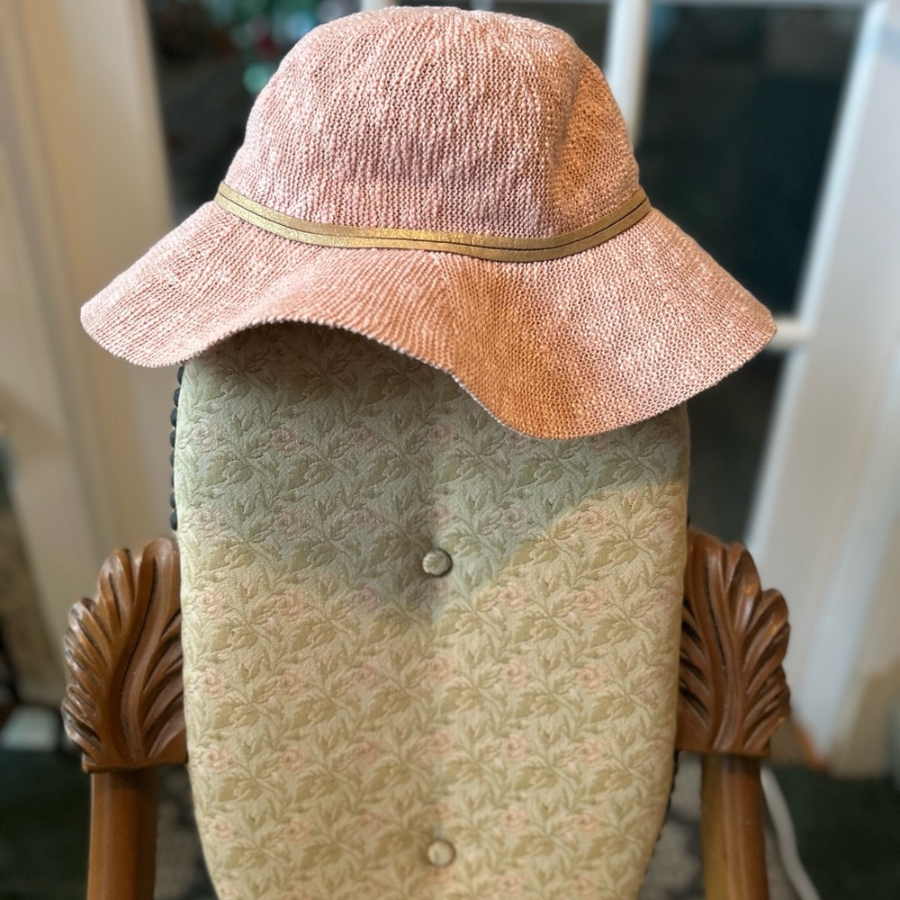 Like New Falls Creek Chic Pink Wide-Brim Hat